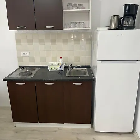 Cabanute Luca Ama Bran אכסניה בראשוב